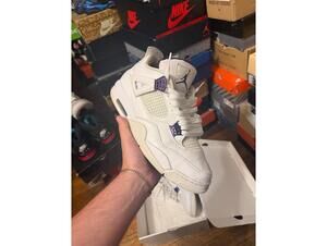 Jordan 4 purple metallic sz 12